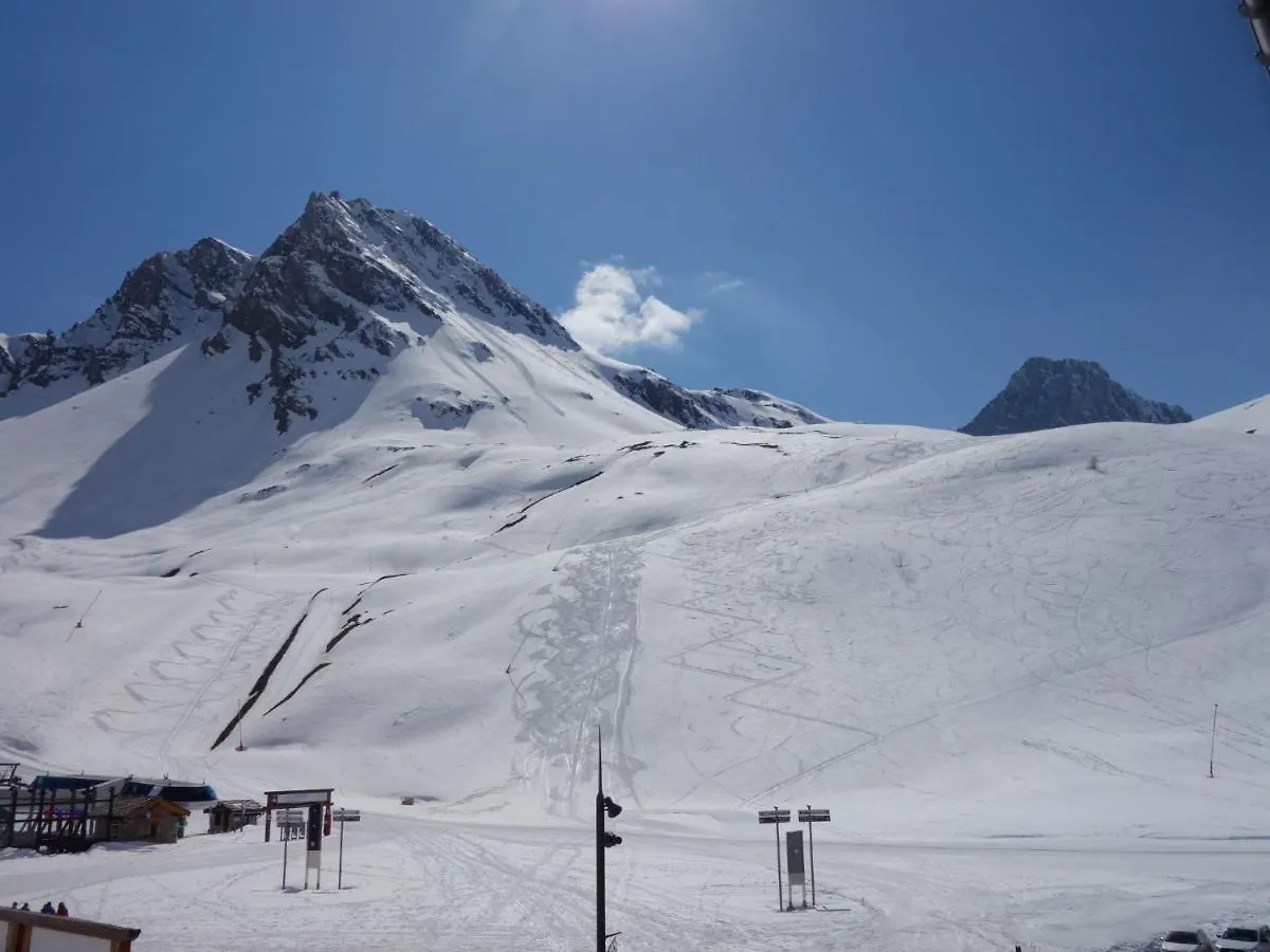 Apartment Rond Point Des Pistes - Val Claret-3 By Interhome Tignes